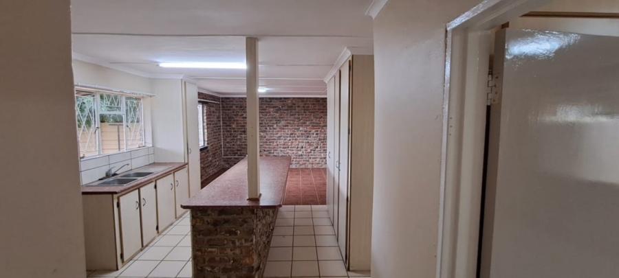 15 Bedroom Property for Sale in Kellys View Free State